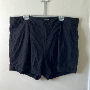 Plus size canvas shorts